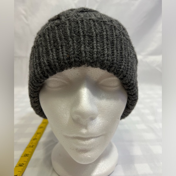 Handmade hat - Picture 3 of 4